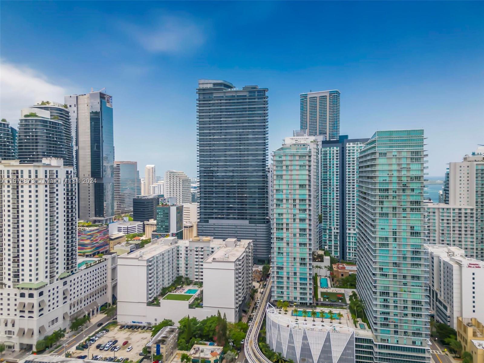 1000 Brickell Plz Unit: PH5105