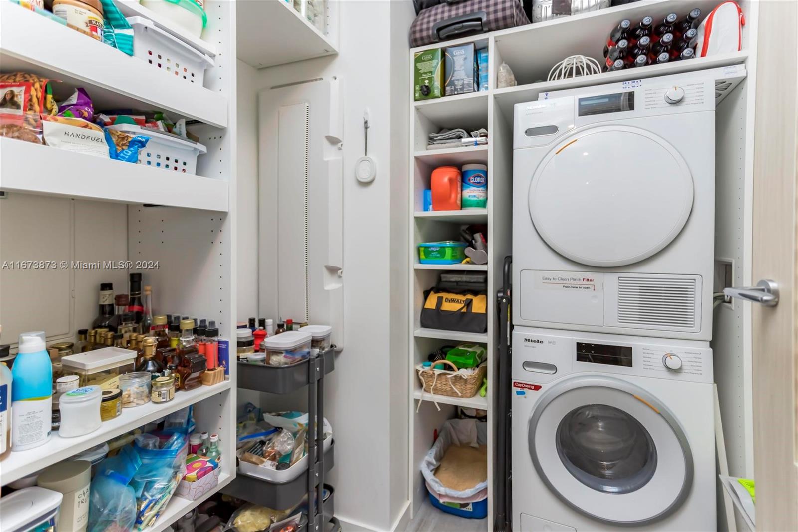 1000 Brickell Plz Unit: PH5105