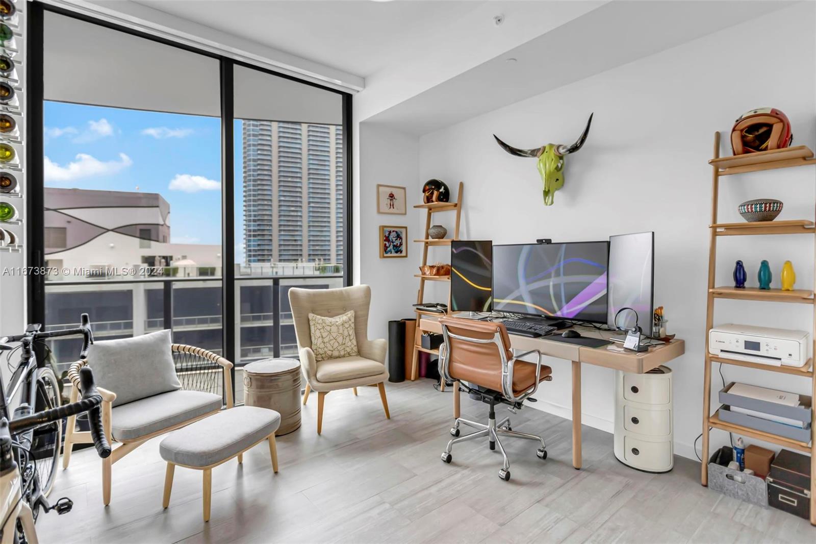 1000 Brickell Plz Unit: PH5105