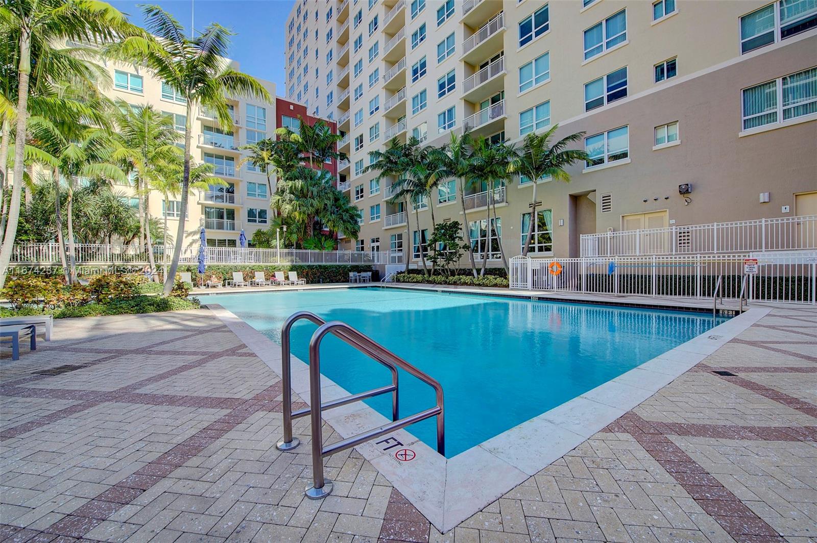 2000 N Bayshore Dr # 1607