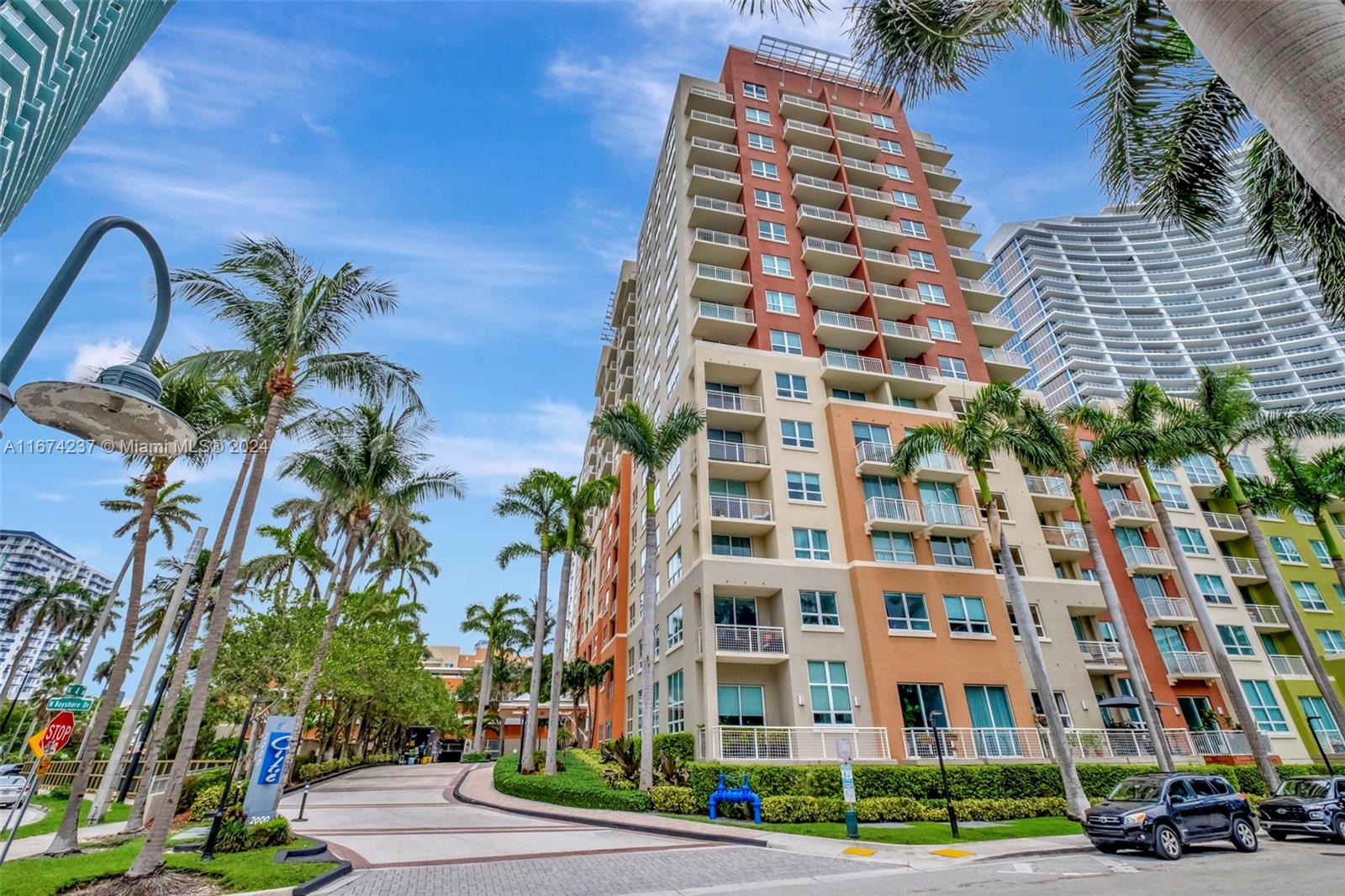 2000 N Bayshore Dr # 1607