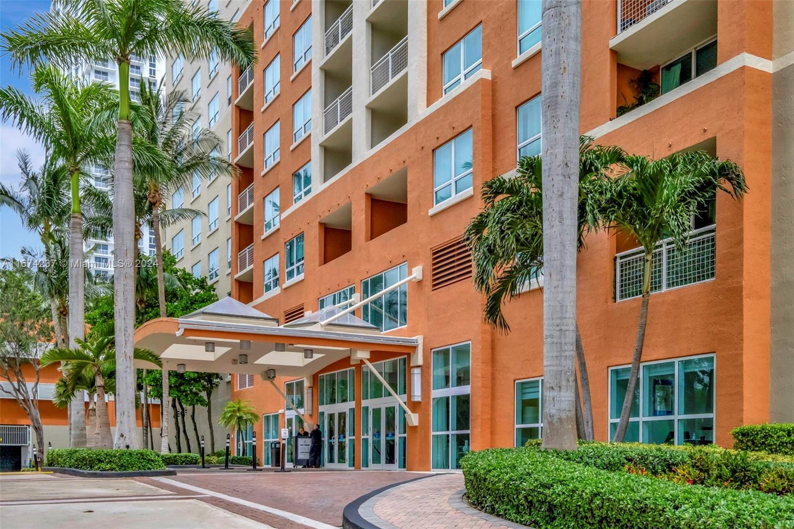 2000 N Bayshore Dr # 1607