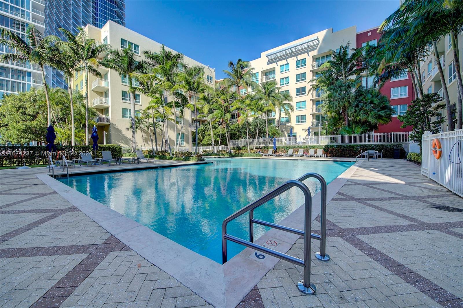 2000 N Bayshore Dr # 1607