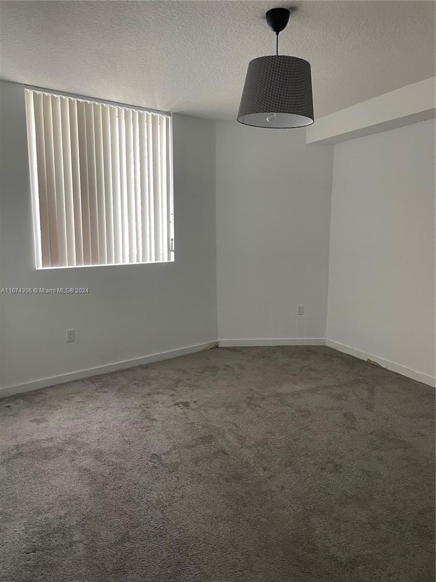 601 NE 23rd St # 1704