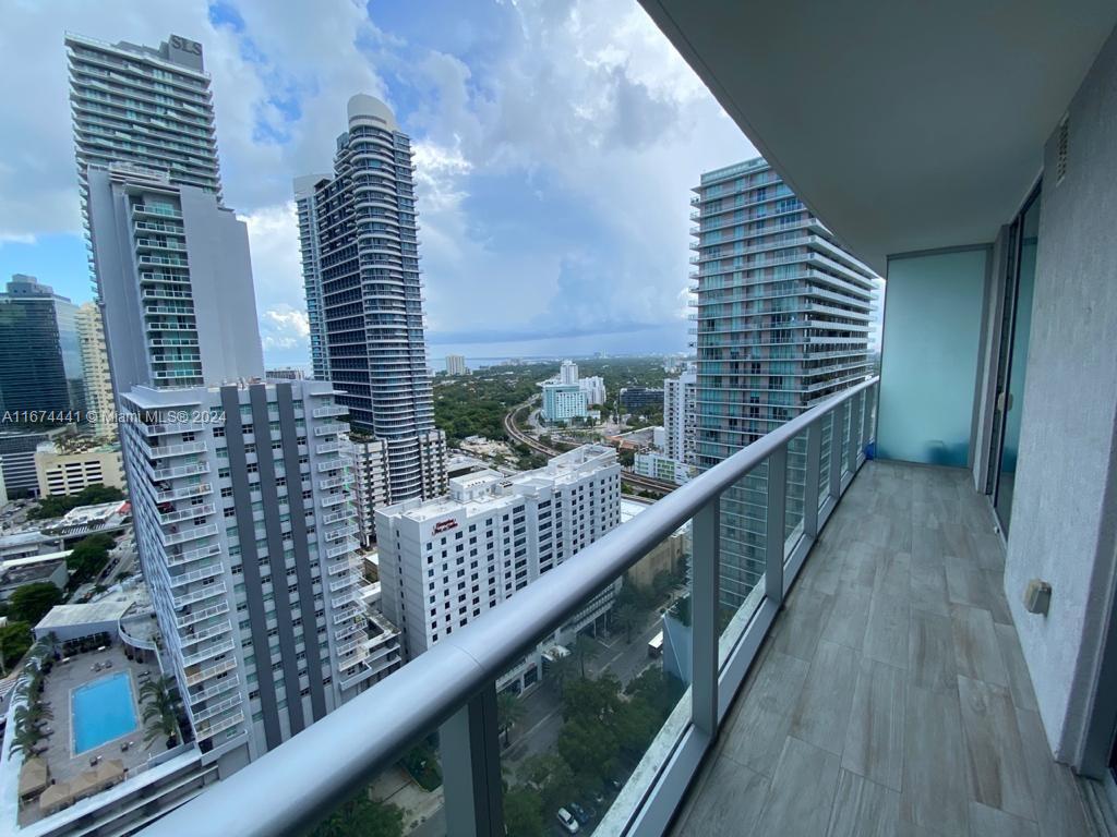 1100 S MIAMI AV Unit: 2602
