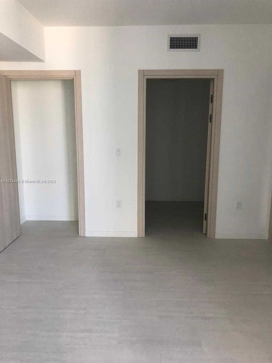 1000 Brickell Plaza # 2109