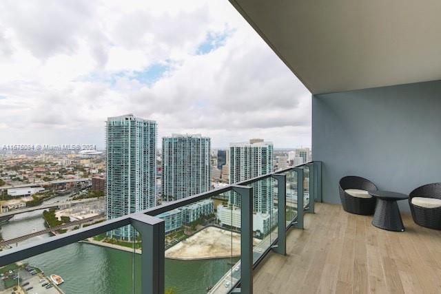 68 SE 6th St # 3508