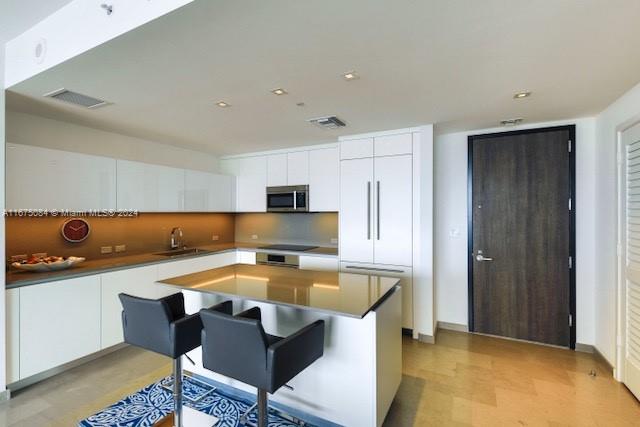 68 SE 6th St # 3508