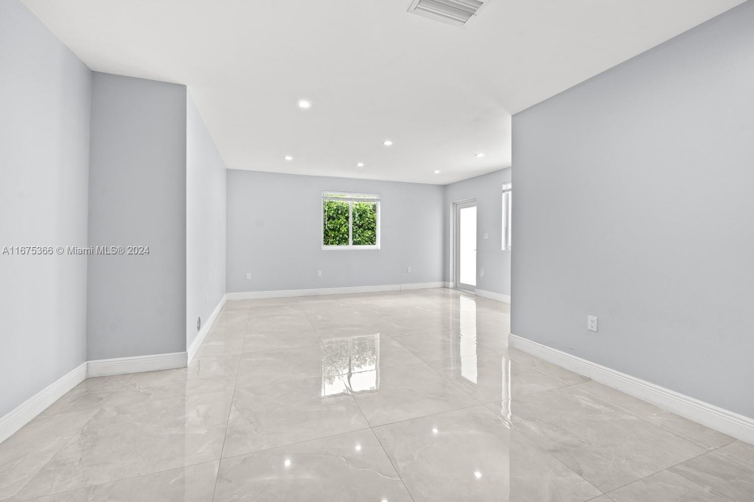 45 NW 99th St