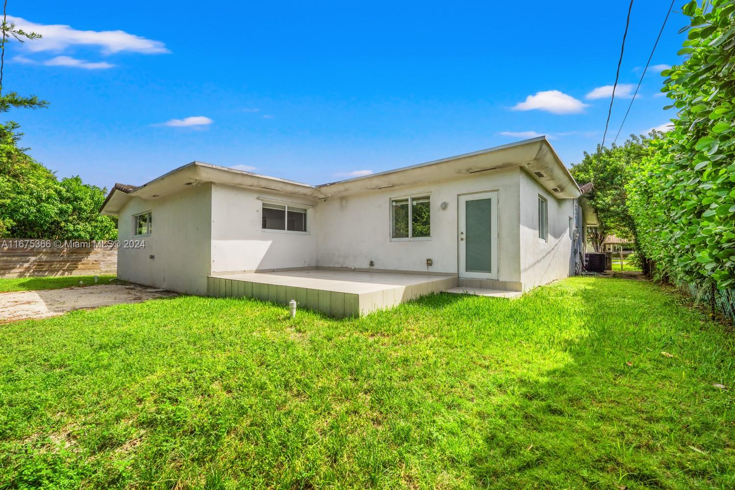 45 NW 99th St