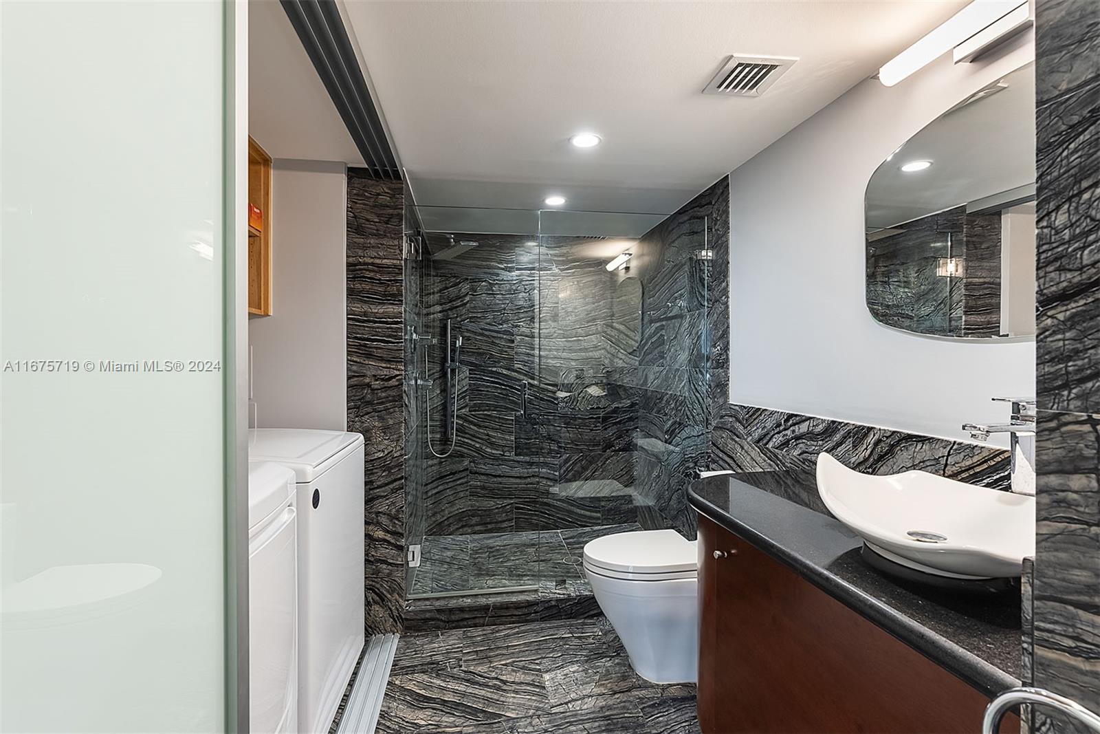 16400 Collins Ave # 1042