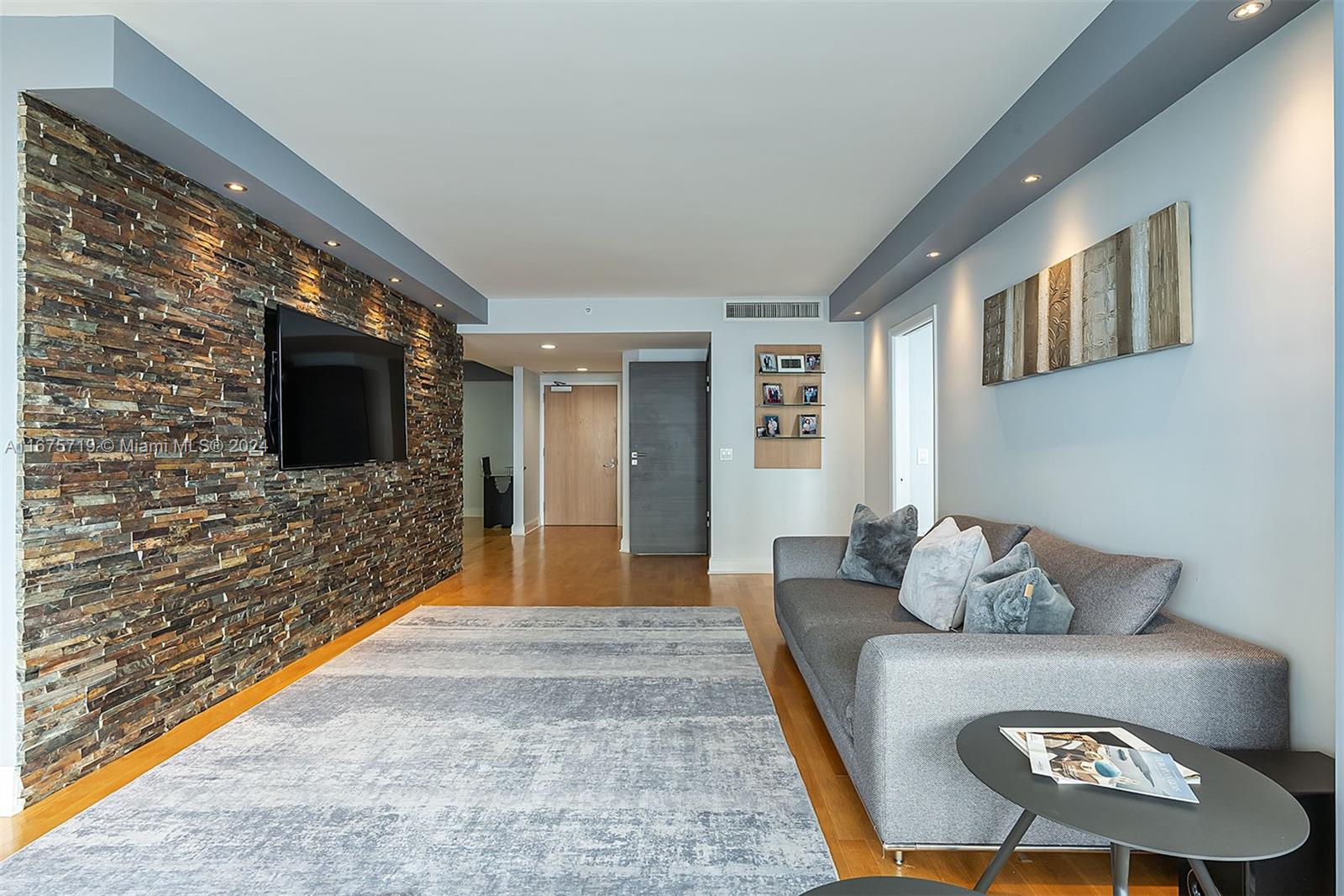 16400 Collins Ave # 1042