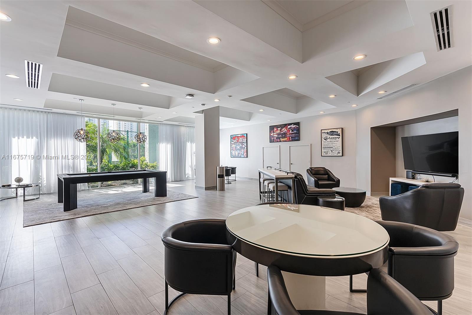 16400 Collins Ave # 1042