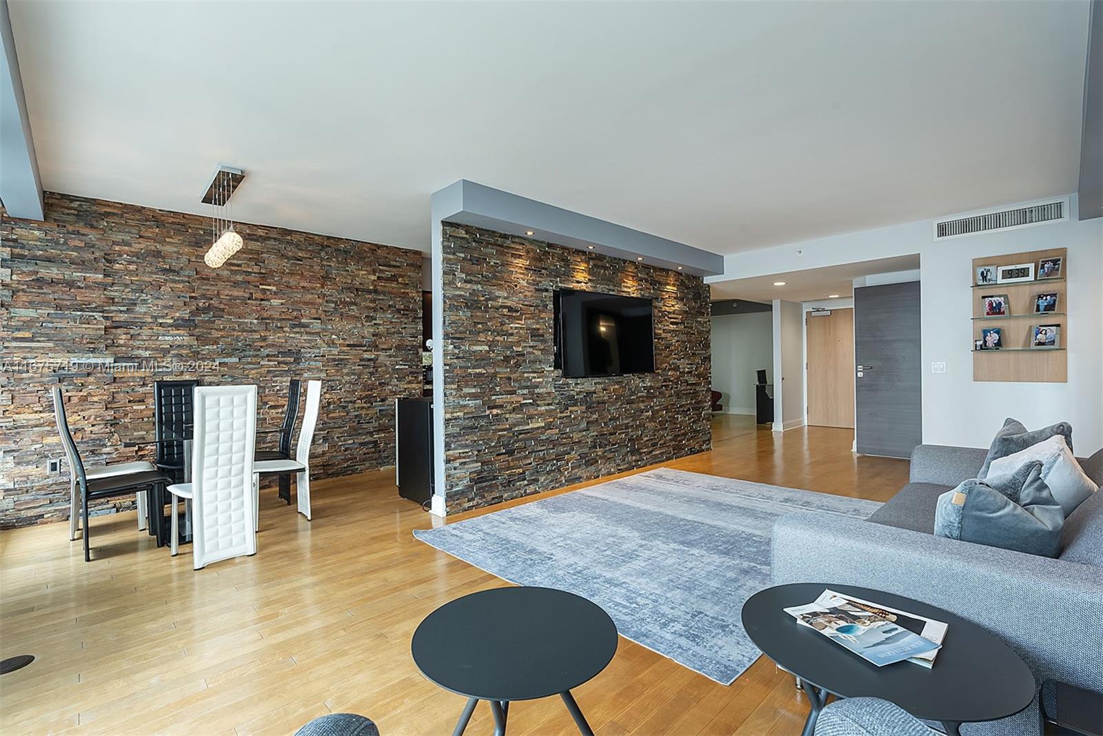 16400 Collins Ave # 1042