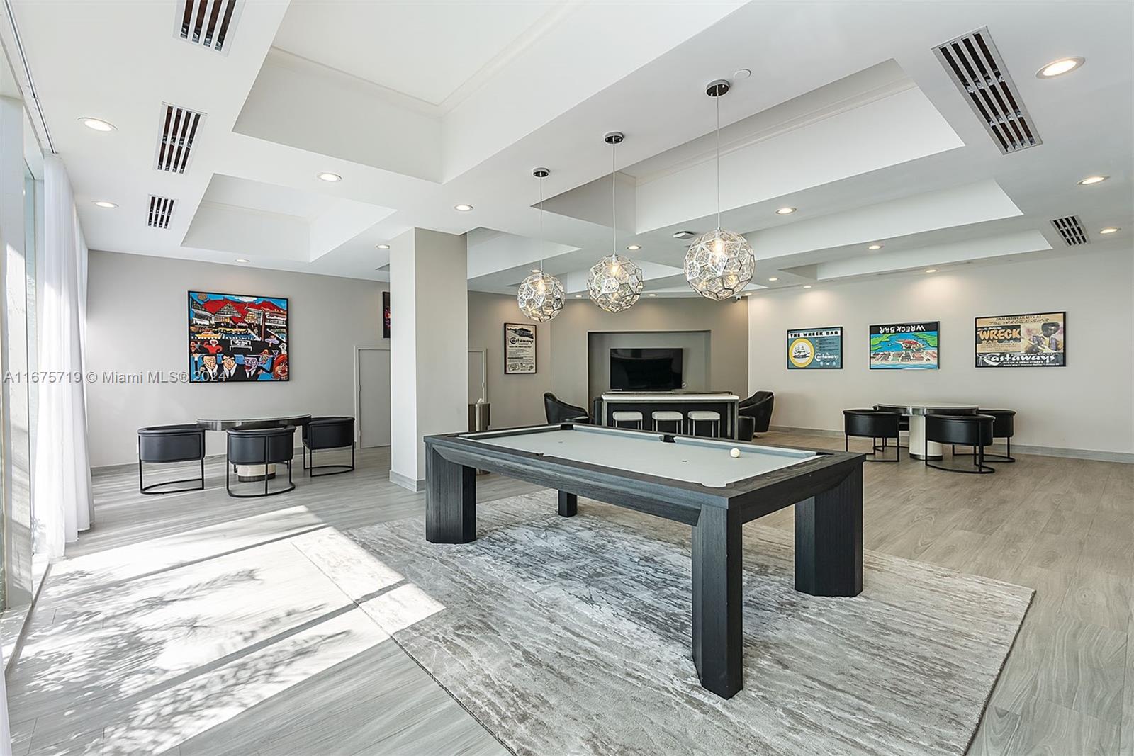 16400 Collins Ave # 1042