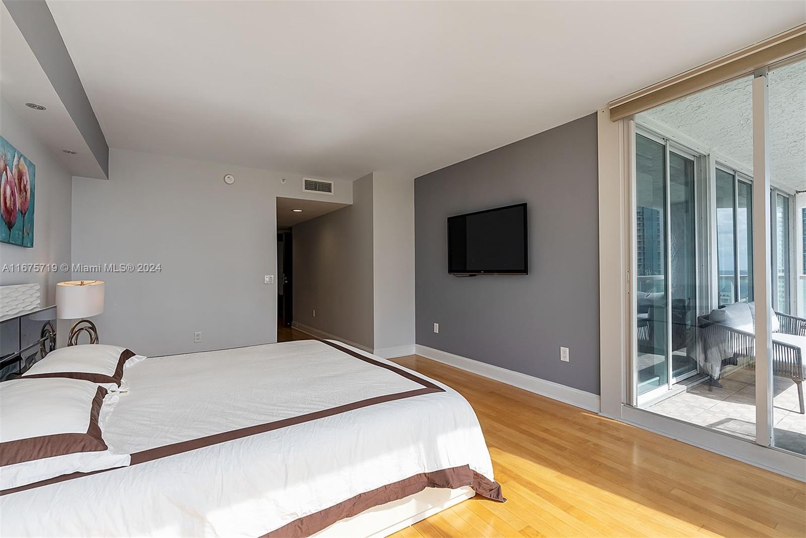 16400 Collins Ave # 1042