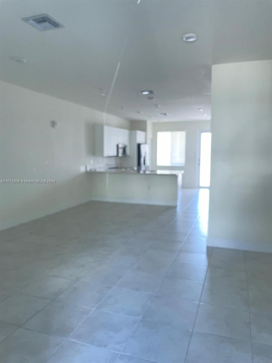 6455 NW 103rd Pl # 106