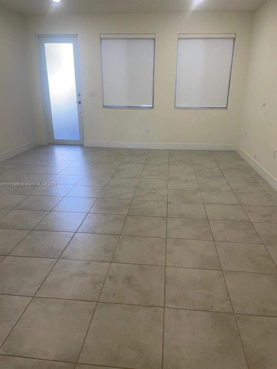 6455 NW 103rd Pl # 106