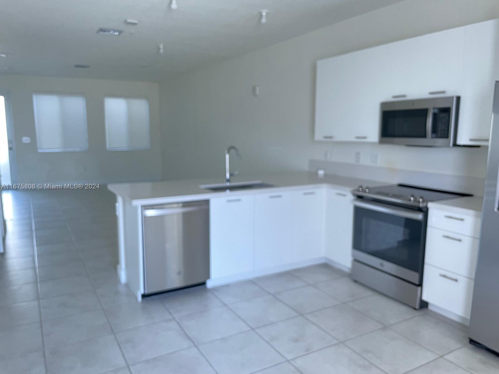 6455 NW 103rd Pl # 106