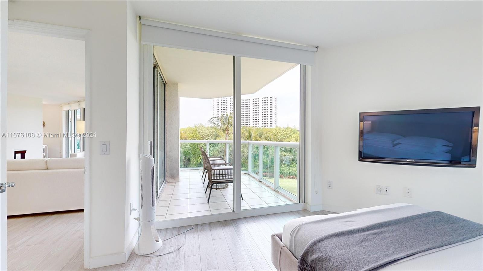3370 Hidden Bay Dr # 402