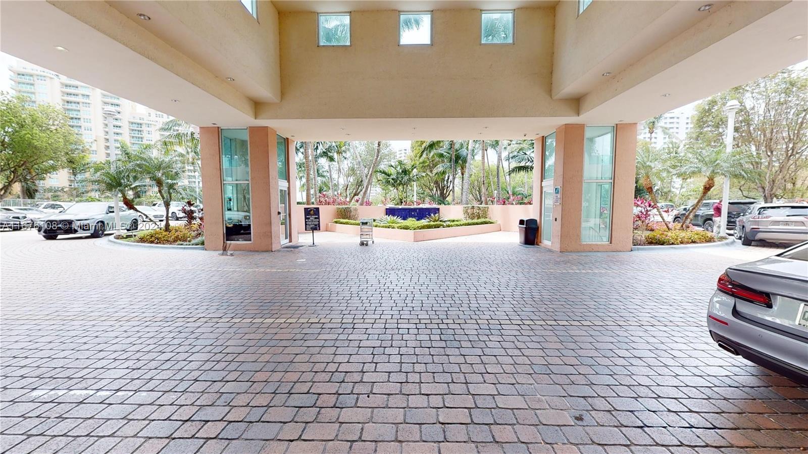 3370 Hidden Bay Dr # 402