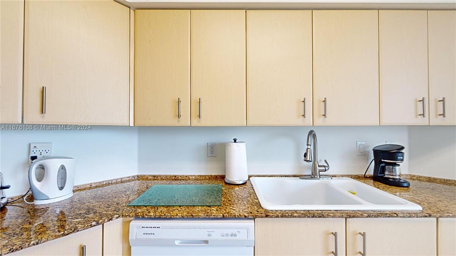 3370 Hidden Bay Dr # 402