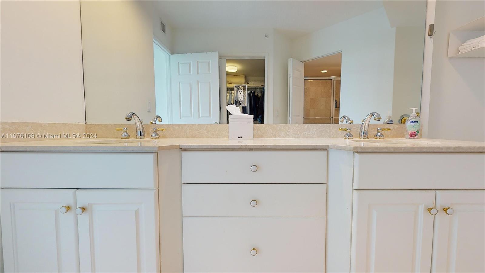 3370 Hidden Bay Dr # 402