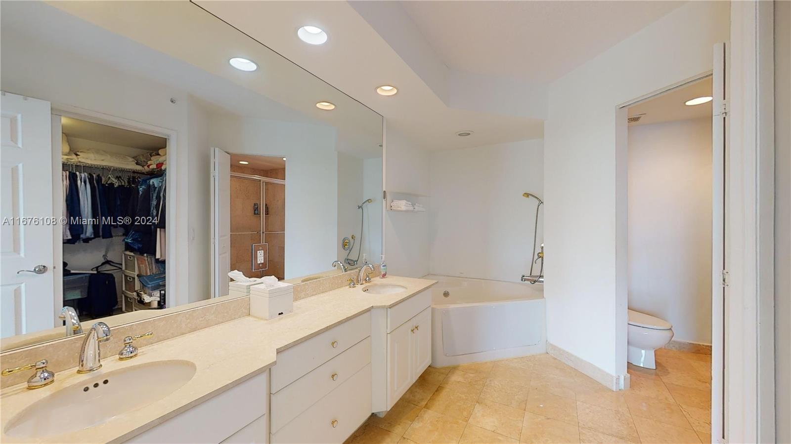 3370 Hidden Bay Dr # 402