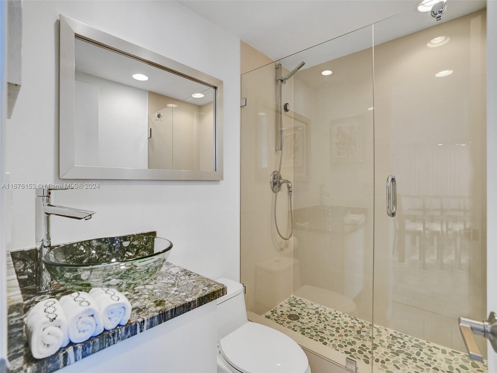 200 Ocean Lane Dr # 803