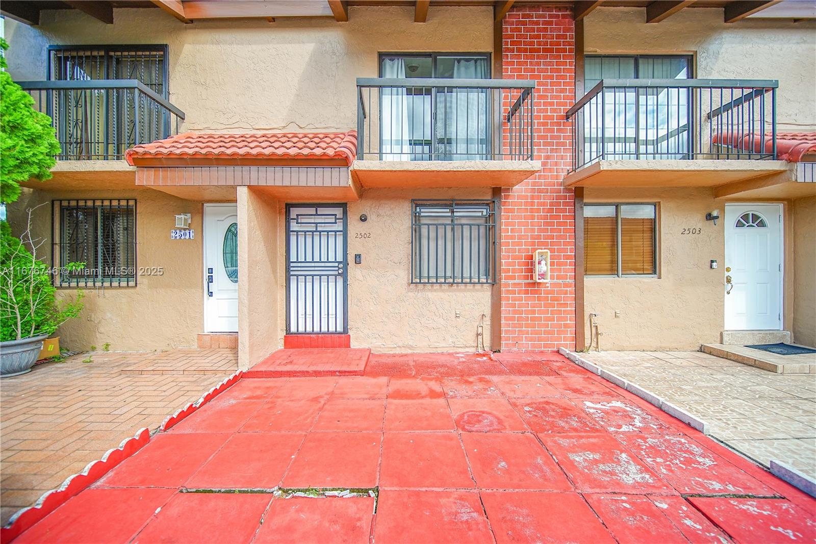 1801 SW 107th Ave # 2502