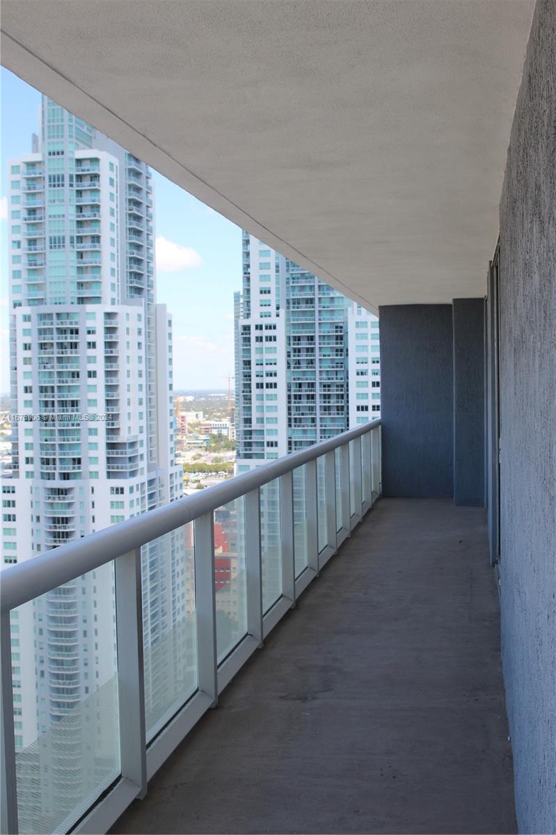 50 Biscayne Blvd # 3611