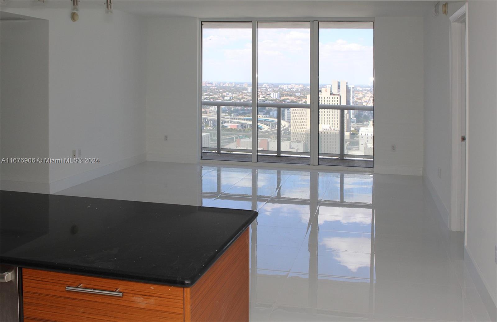 50 Biscayne Blvd # 3611