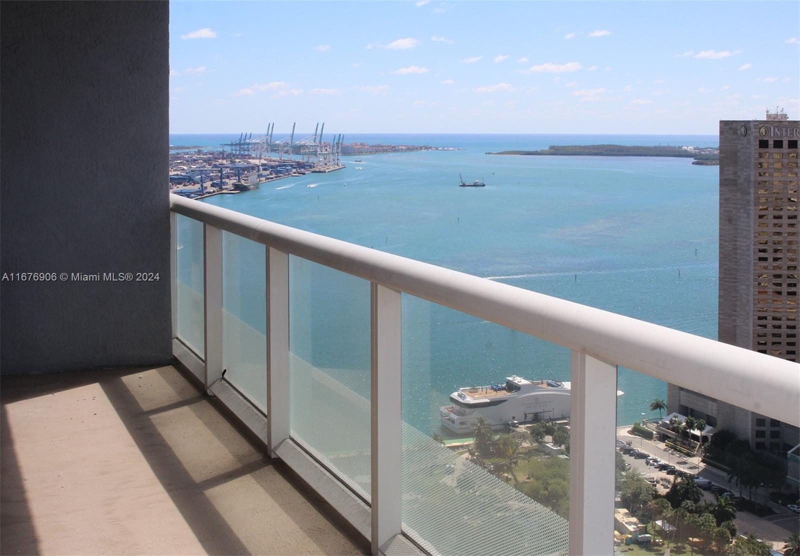 50 Biscayne Blvd # 3611