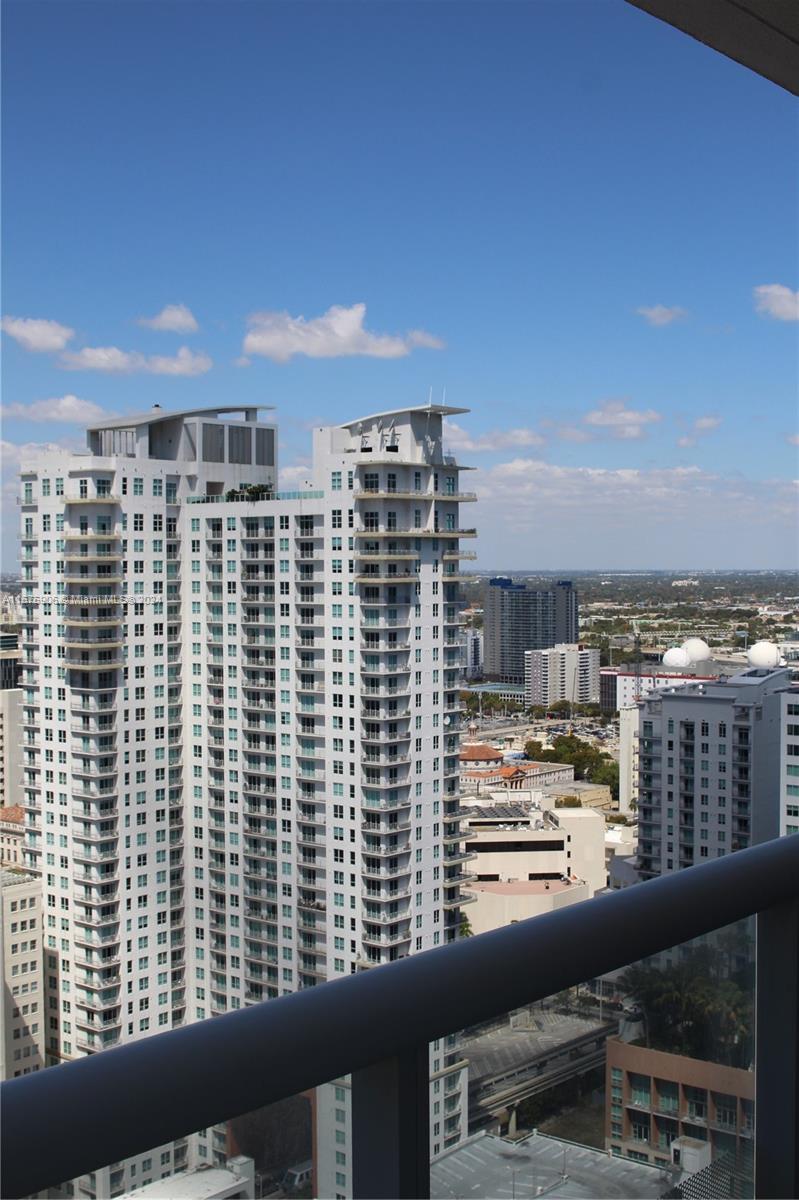 50 Biscayne Blvd # 3611