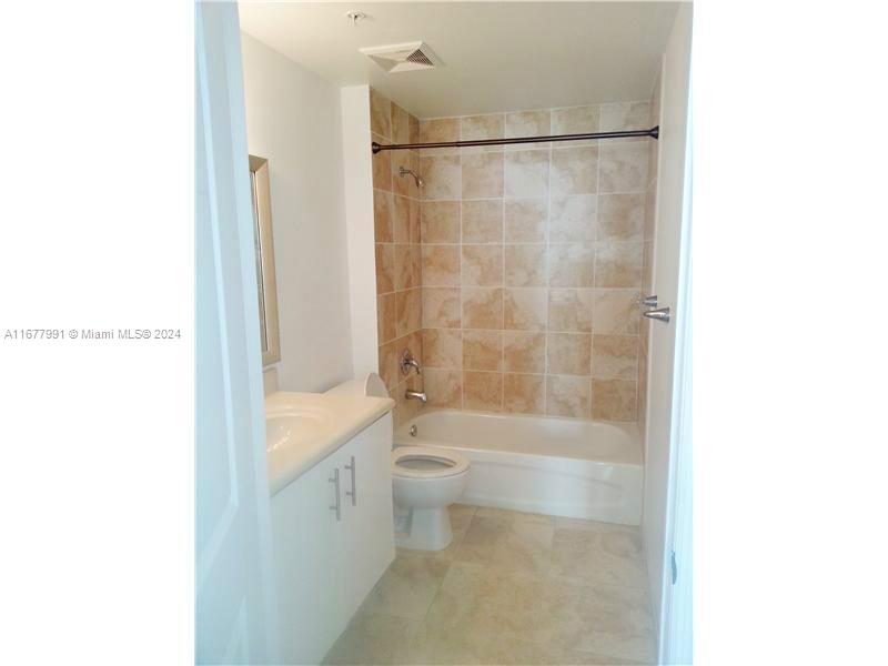 7900 Harbor Island Dr # 1010