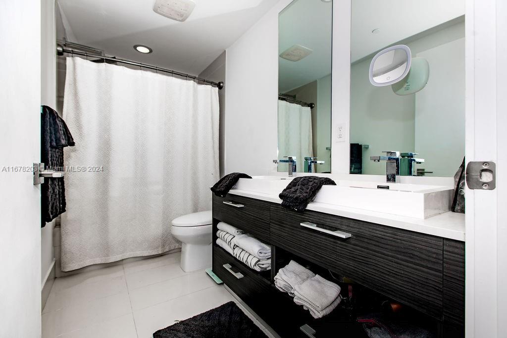 55 SW 9 ST # 2501