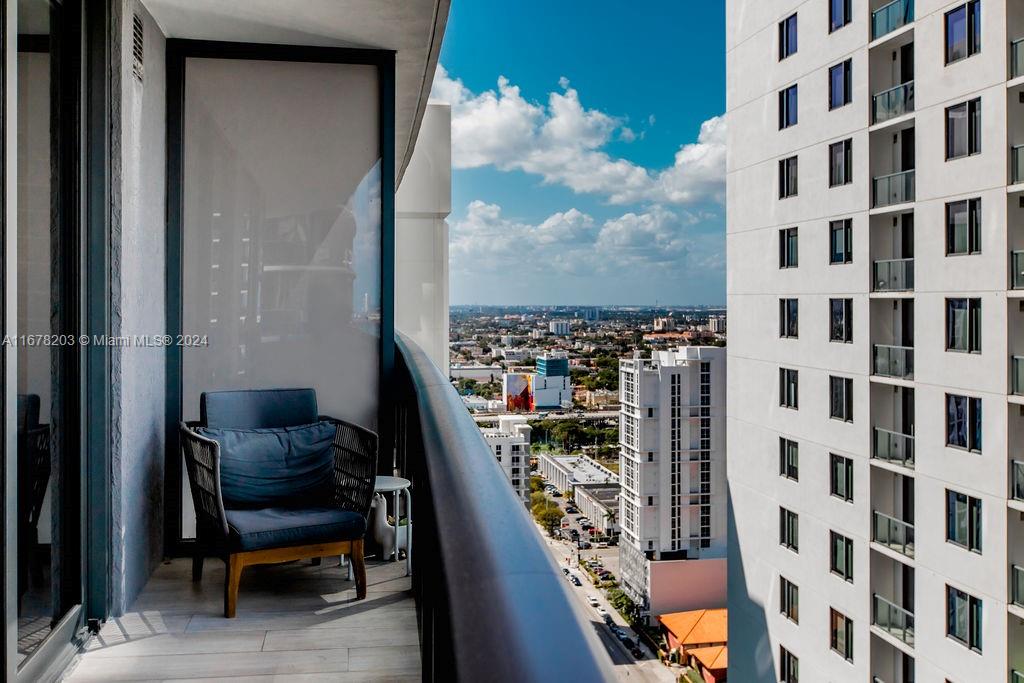 55 SW 9 ST # 2501