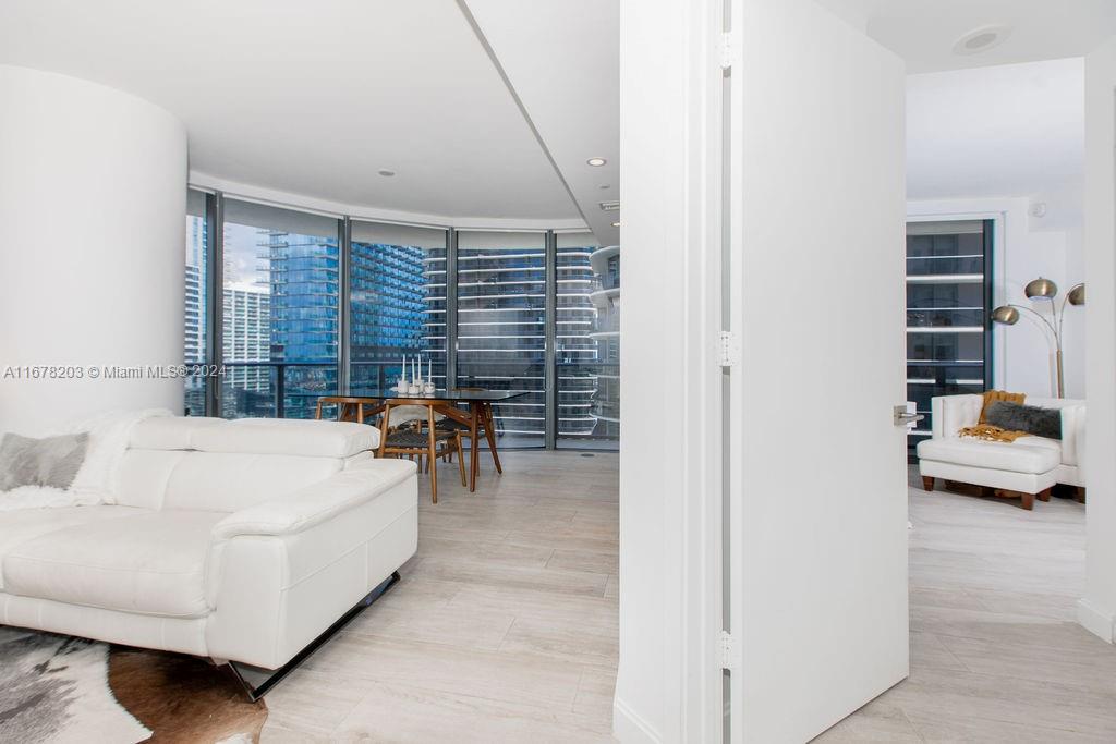 55 SW 9 ST # 2501