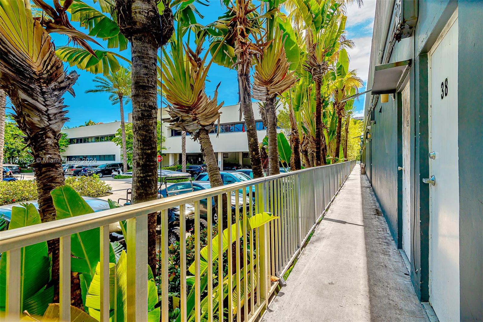 260 Crandon Blvd # C38