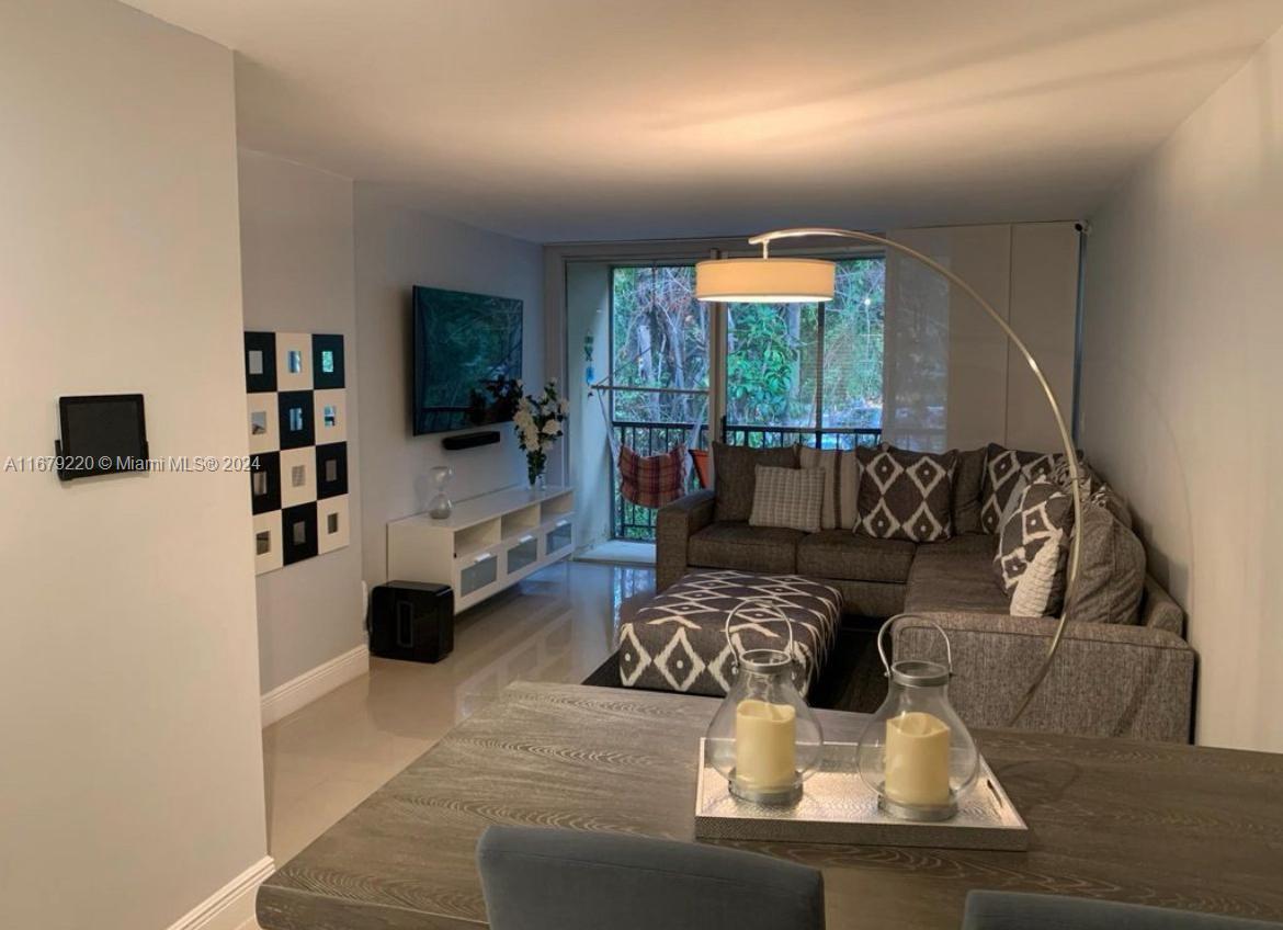 8810 Fontainebleau Blvd # 217