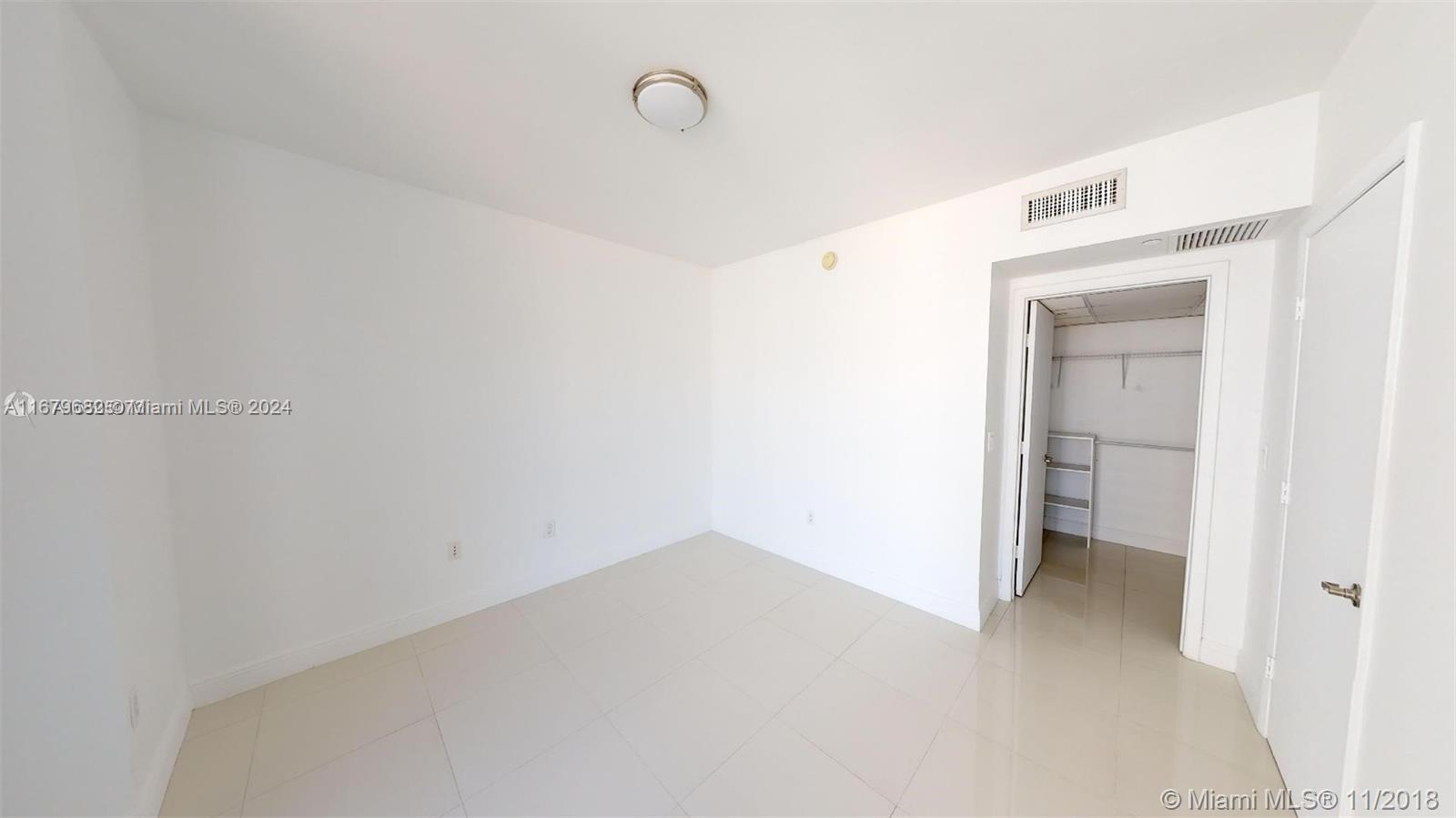 465 Brickell Ave # 504