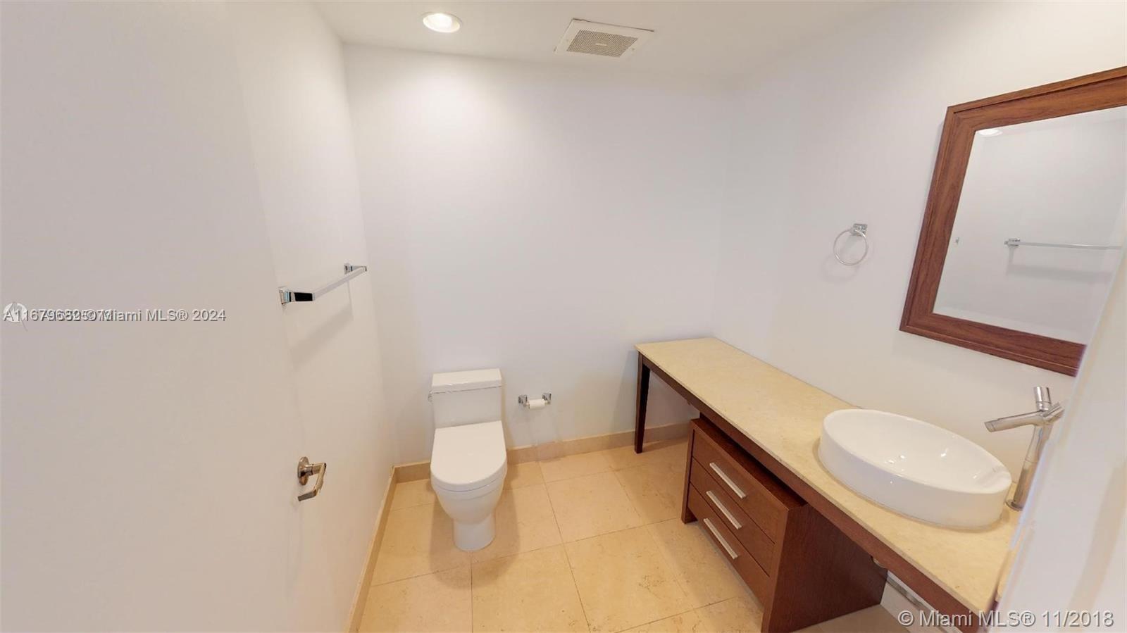 465 Brickell Ave # 504