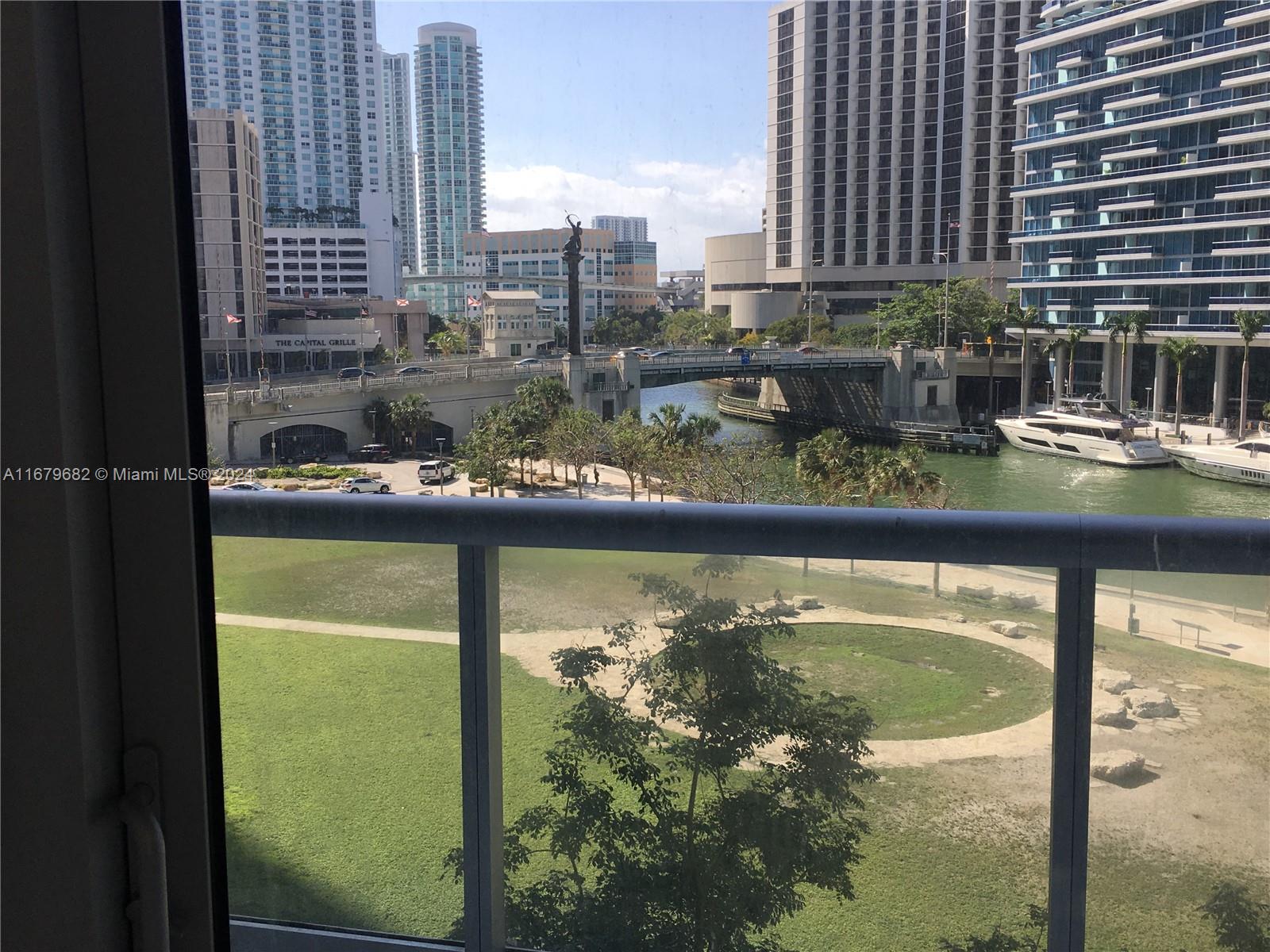 465 Brickell Ave # 504
