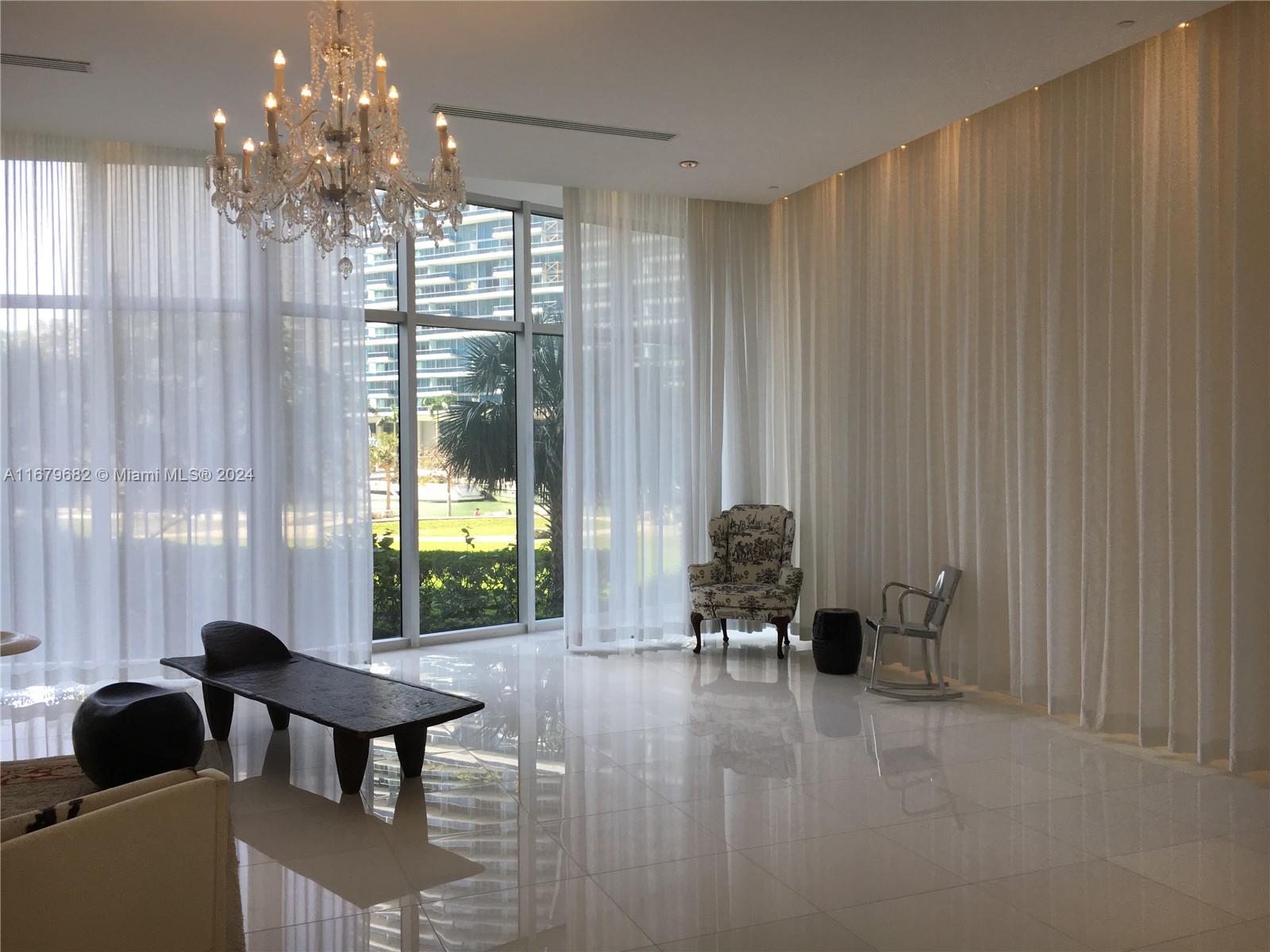 465 Brickell Ave # 504