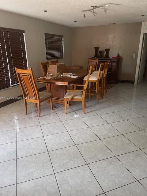 9865 SW 27th Ter