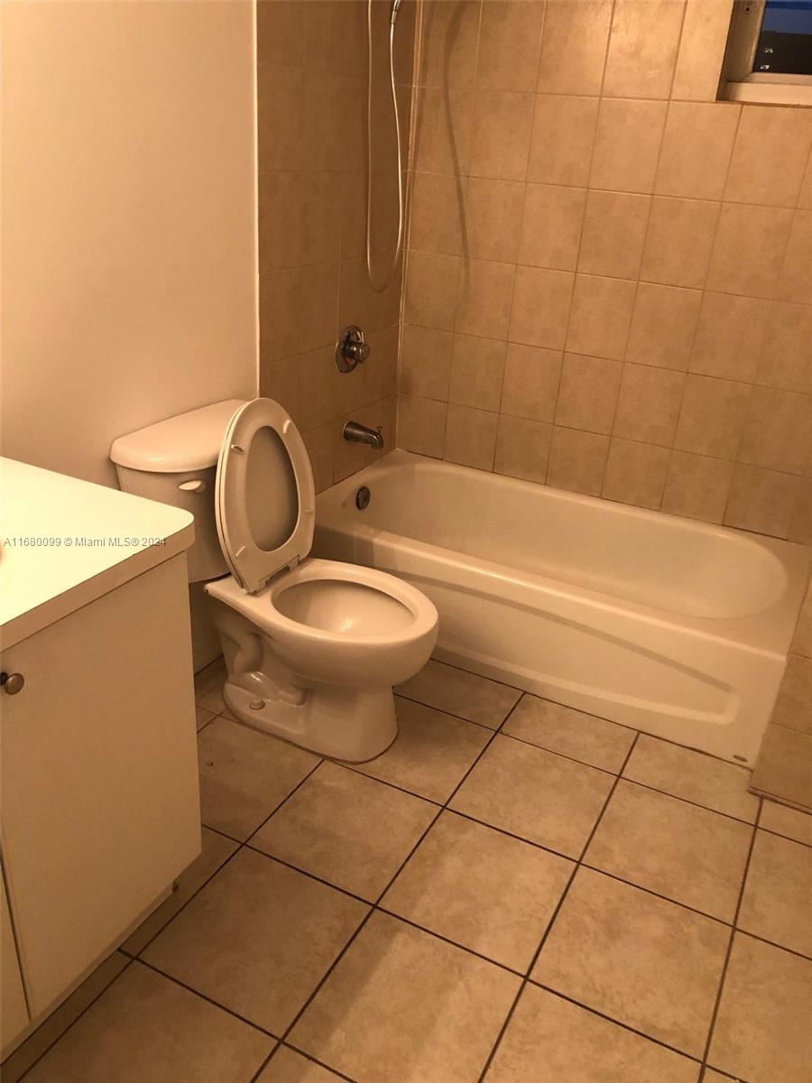 3410 Coral Way # 803