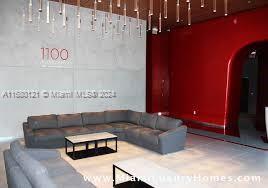1100 S MIAMI AV Unit: 1705