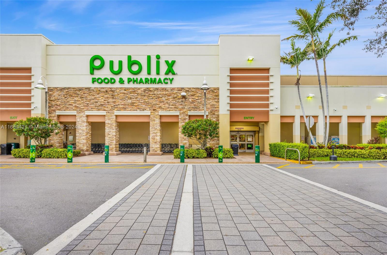 22312 Pineapple Walk Dr