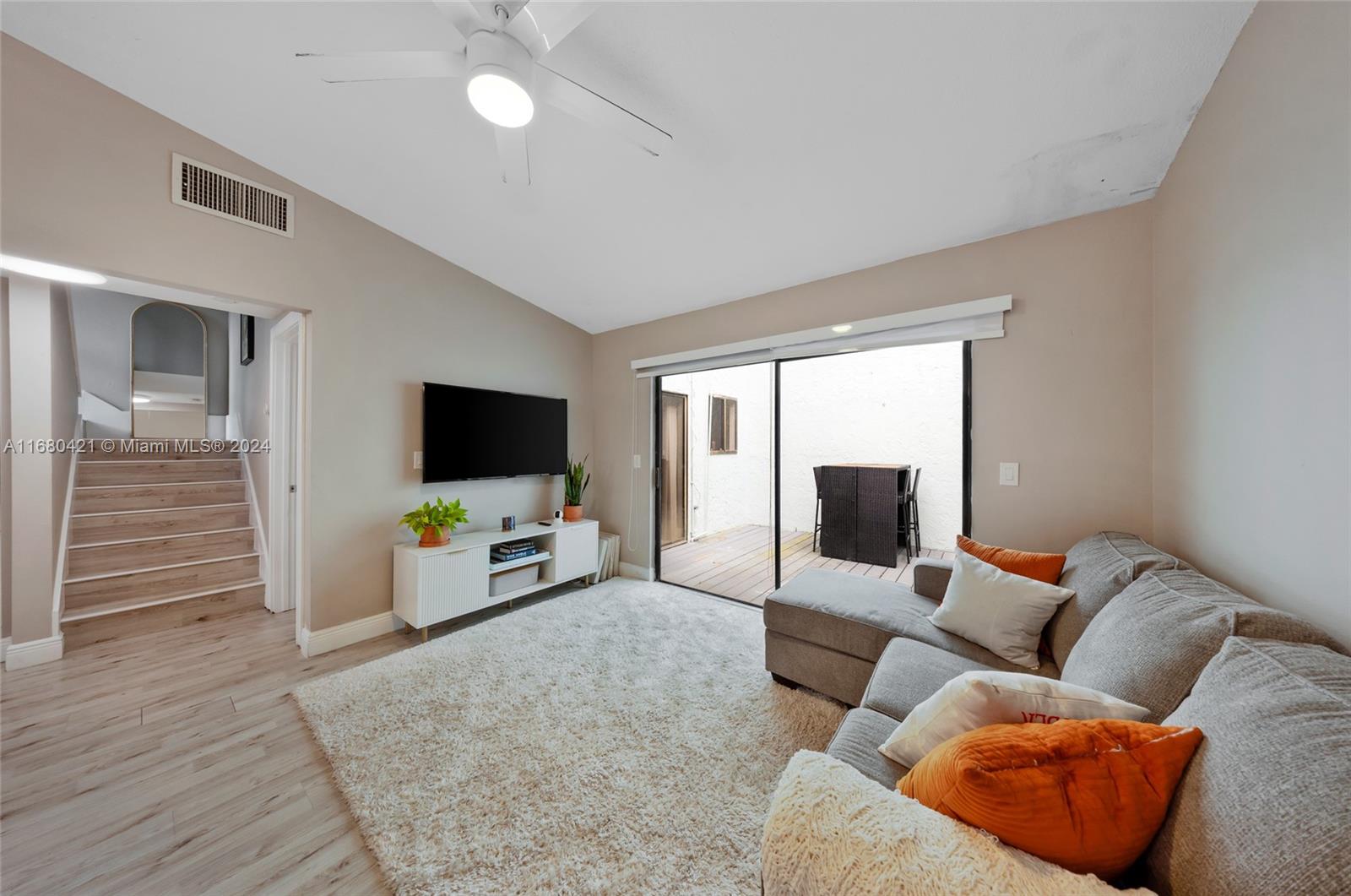 22312 Pineapple Walk Dr