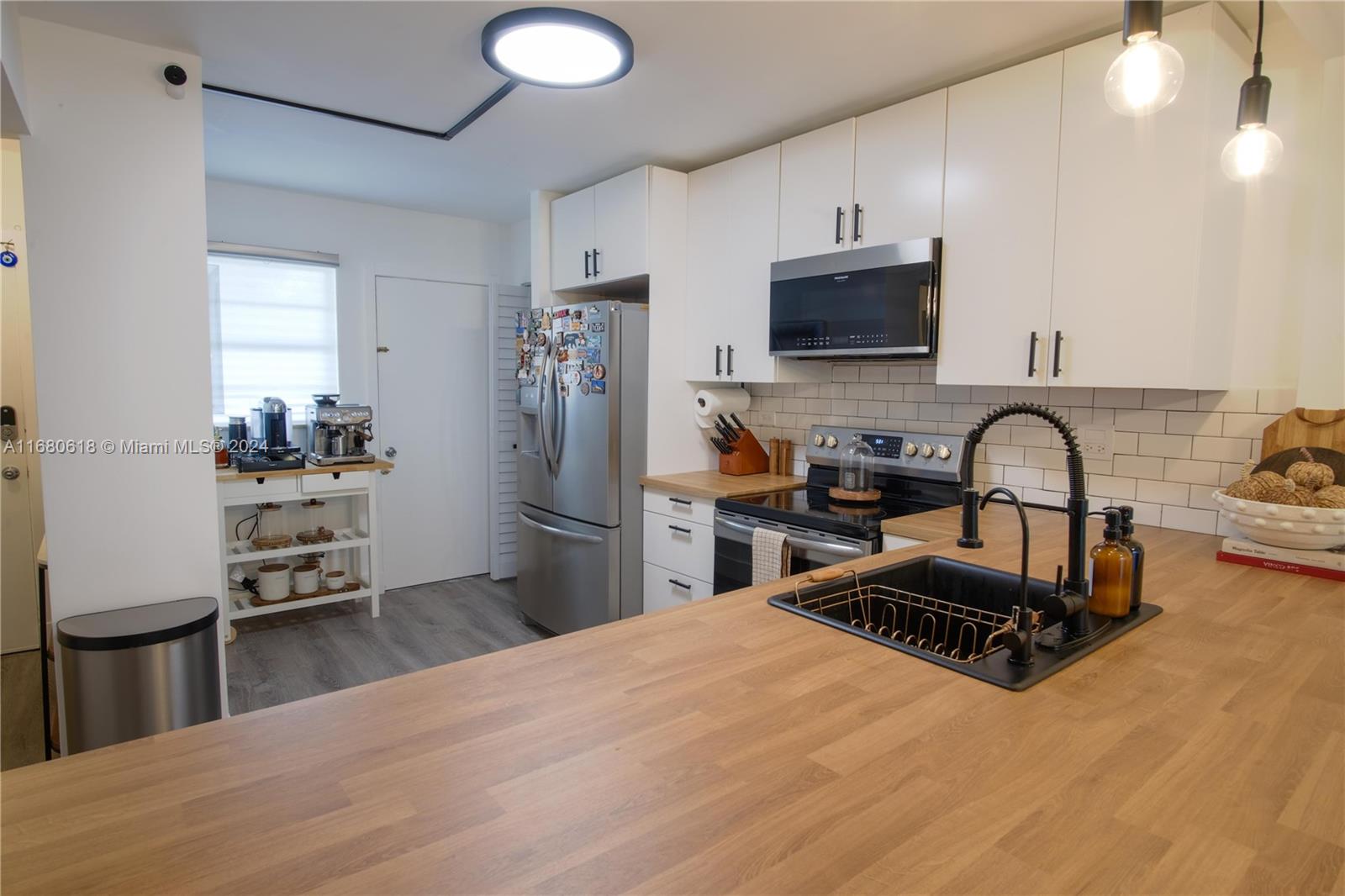 1690 NE 191st St # 1 Unit: 312-1
